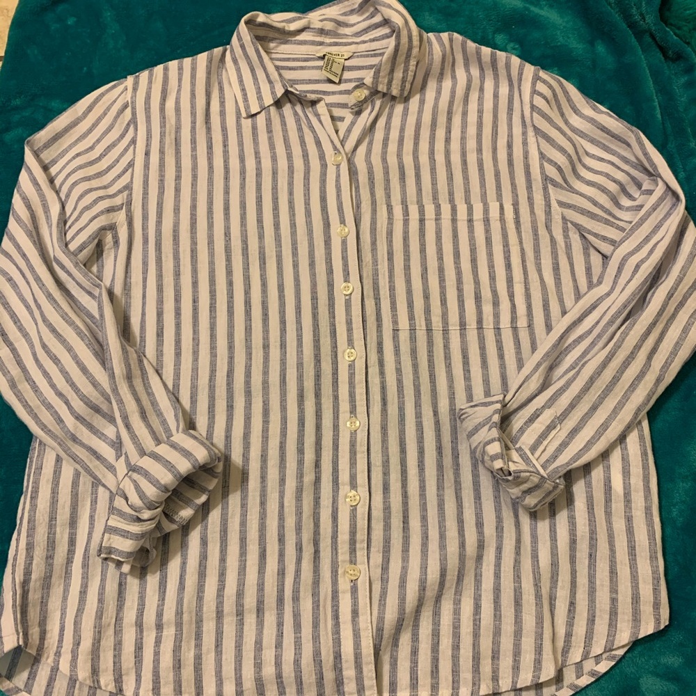 Forever 21 Striped Blouse 👚 🥰✨🌼💛‼️